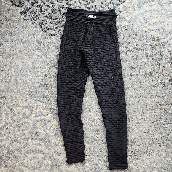 Booty by Brabants Textured Leggings Black One Size - Picture 7 of 7